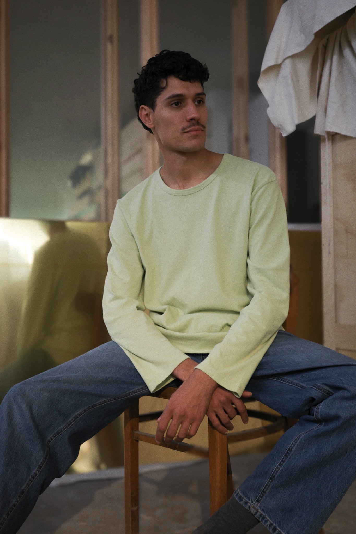 fig. 6 : The Long Sleeve T-shirt | THE BEIGE STORE